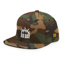 Load image into Gallery viewer, New Era Camo Bronze Nazareth Snaback